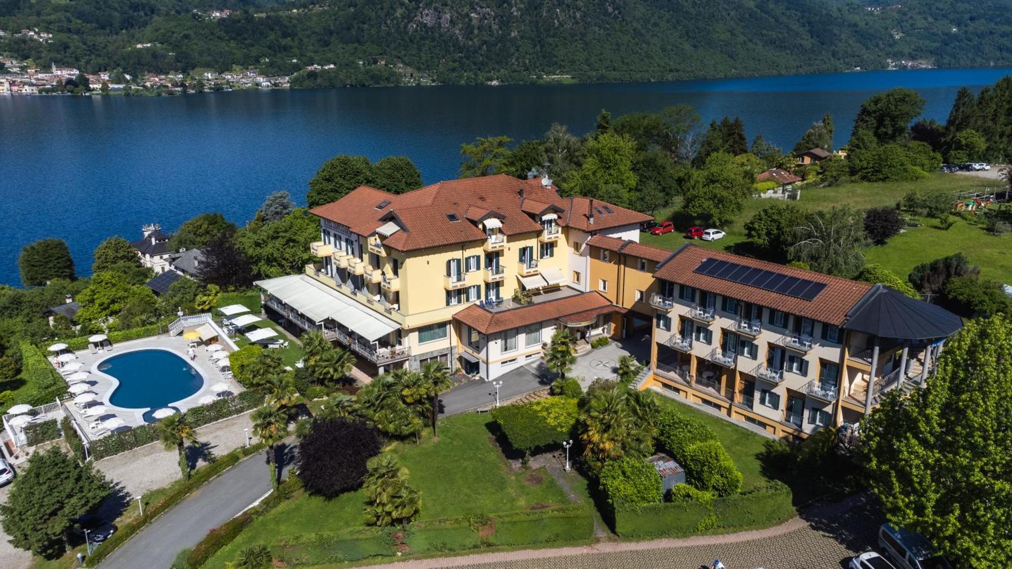 Hotel La Bussola Orta San Giulio Exterior foto