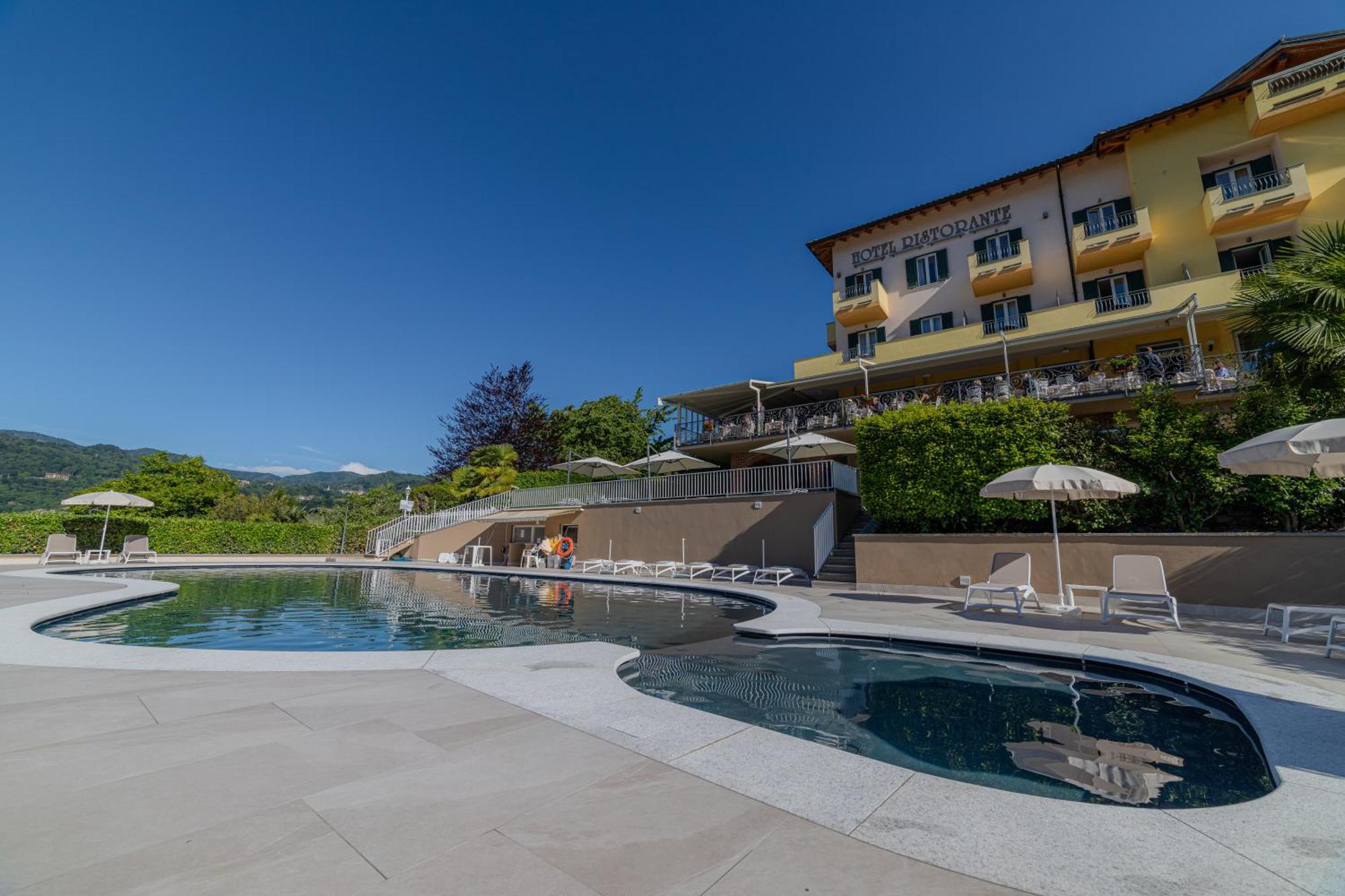 Hotel La Bussola Orta San Giulio Exterior foto