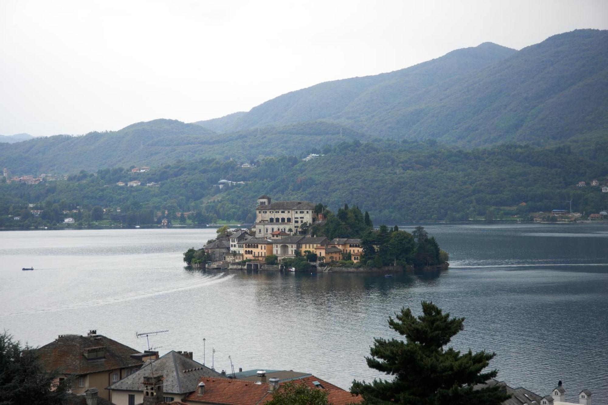 Hotel La Bussola Orta San Giulio Exterior foto