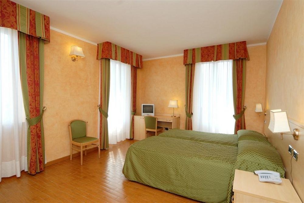 Hotel La Bussola Orta San Giulio Exterior foto