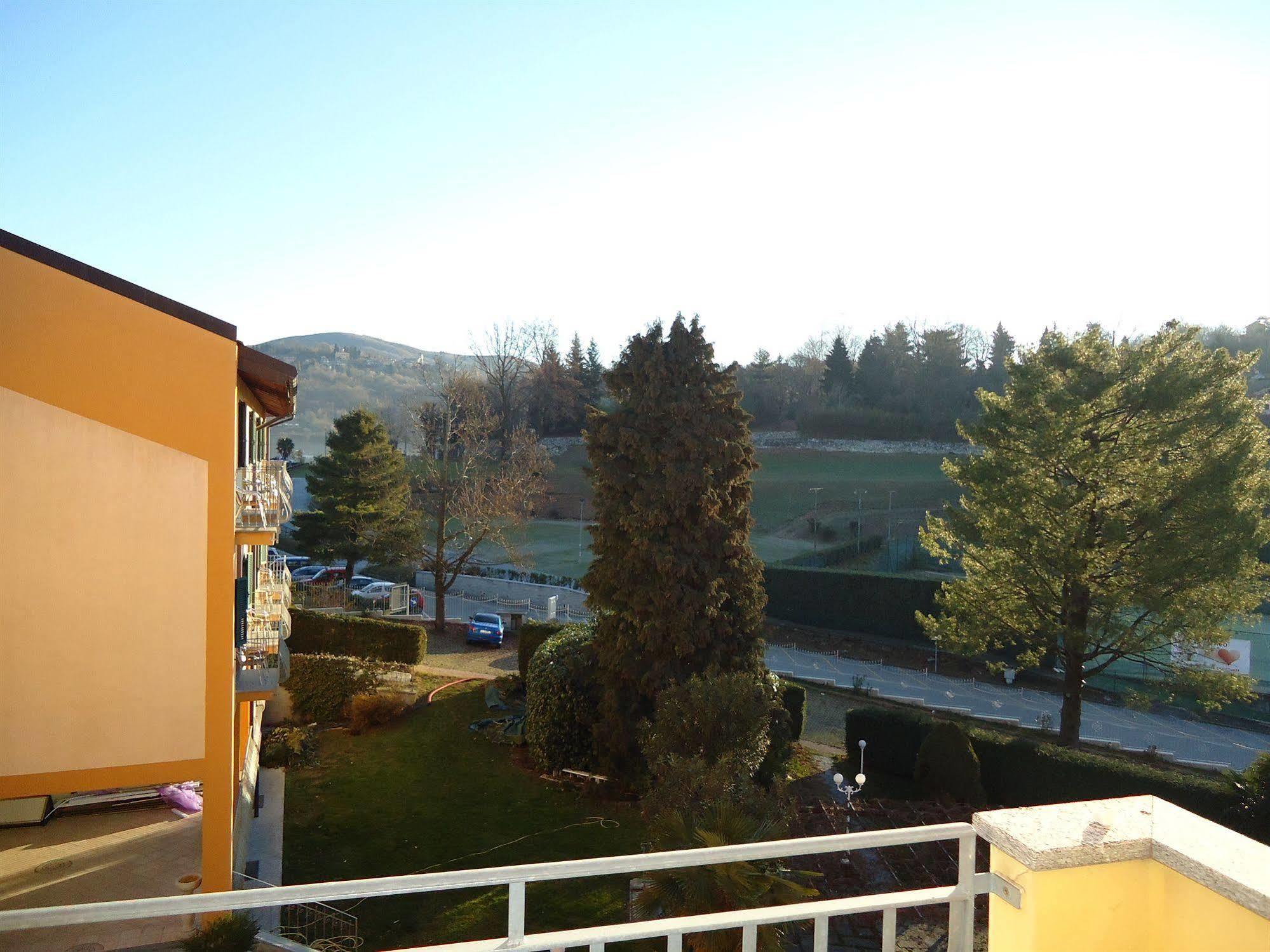 Hotel La Bussola Orta San Giulio Exterior foto